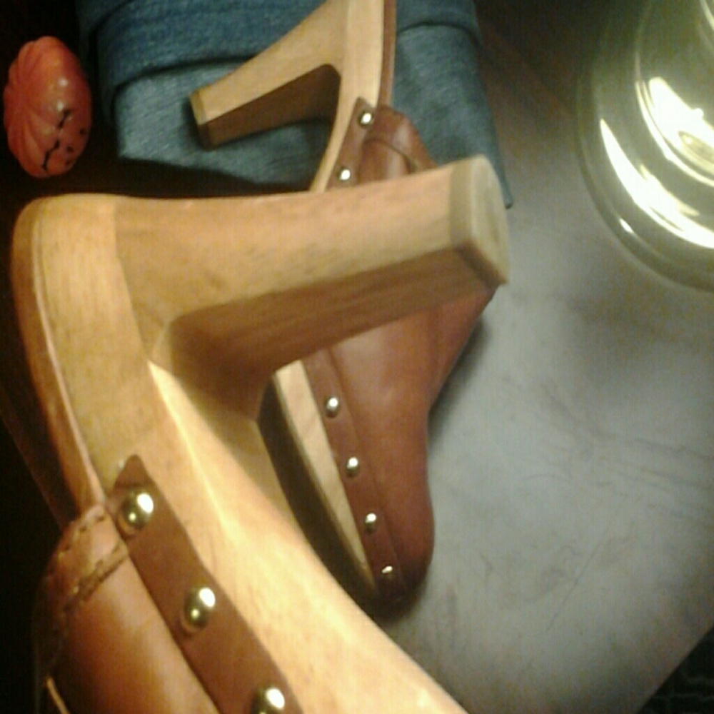 Coach Clogs - Picture 4 of 4